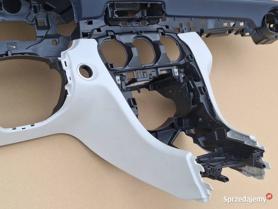 MERCEDES CKLASA W205 KONSOLA DESKA ROZDZIELCZA lubuskie