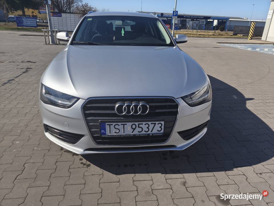 Ładne audi a4 b8 20 143 liftorginalny przebieg i A4 Starachowice
