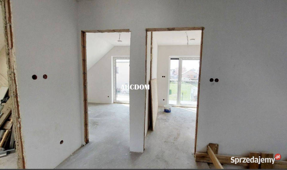 Szarów gm Kłaj nowy dom 6 pokoi asfalt małopolskie