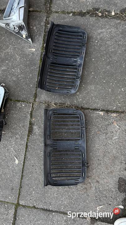 Boczki grill schowek bmw e32 osobowe