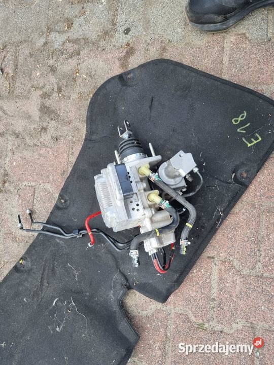 POMPA SERWO HAMULCOWA TOYOTA AURIS II E18 18