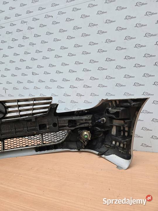 MERCEDES CLS C219 07r zderzak przód