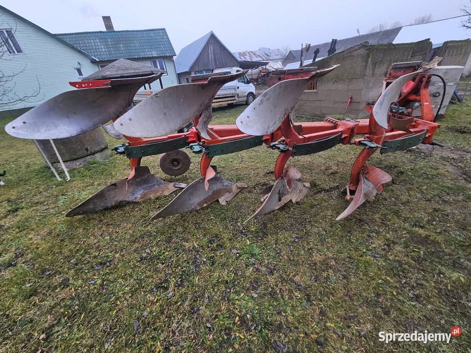 Pług Kverneland 4 skibowy obrotowy na resorze Pługi Mońki