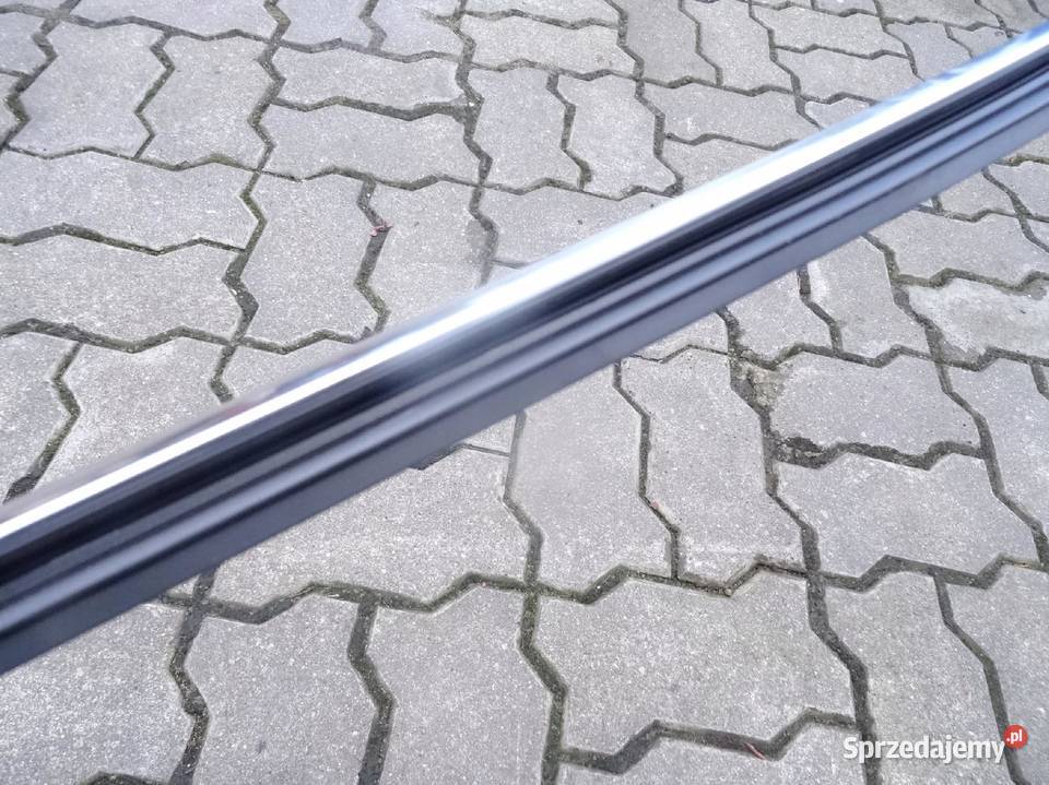 3V0837476C SKODA SUPERB LISTWA ZGARNIAJACA CHROM Przemęt