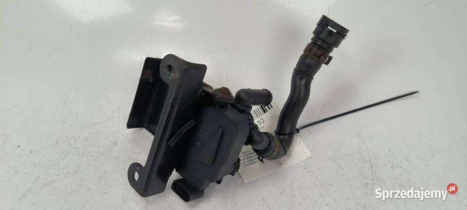 POMPA WODY VOLKSWAGEN PASSAT B8 RLINE 3Q0121591B Lipno