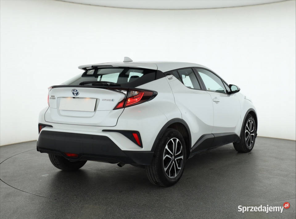 Toyota CHR 18 Hybrid nieuszkodzony mazowieckie