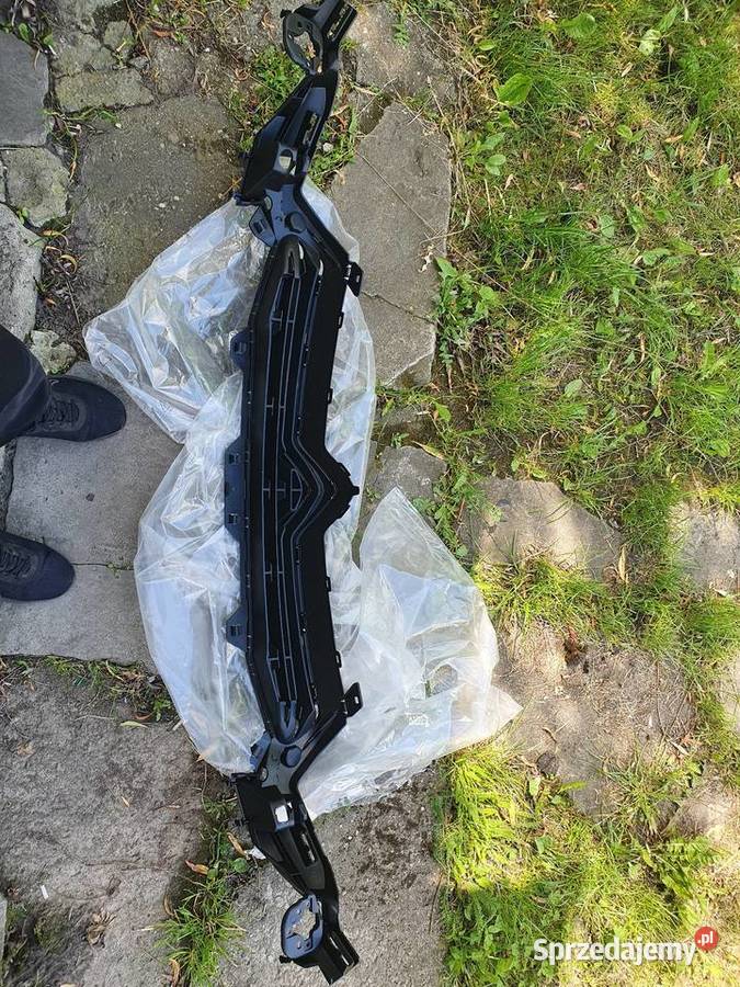 Atrapa chłodnicy grill Citroen C4 B7 20102015 Słupia