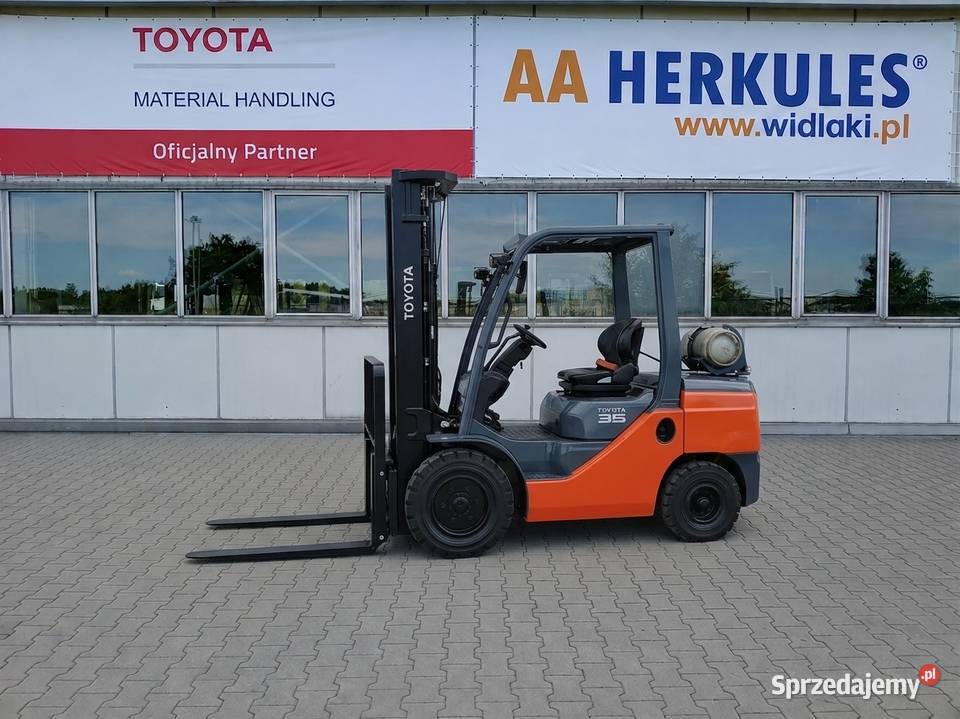 Spalinowy wózek widłowy LPG Toyota Tonero śląskie Katowice