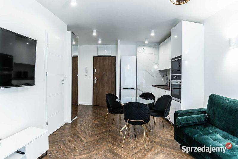 1pok 33met Sky Tower BALKONGARAŻWINDA Wrocław