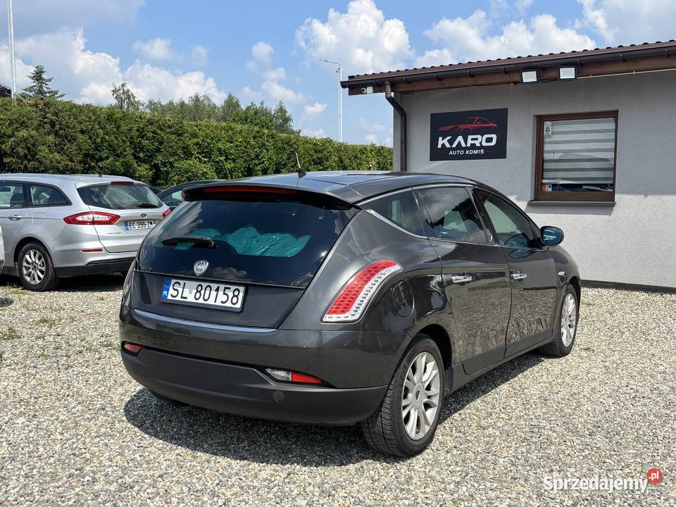 Lancia Delta 2009r elektryczne lusterka śląskie Paniówki