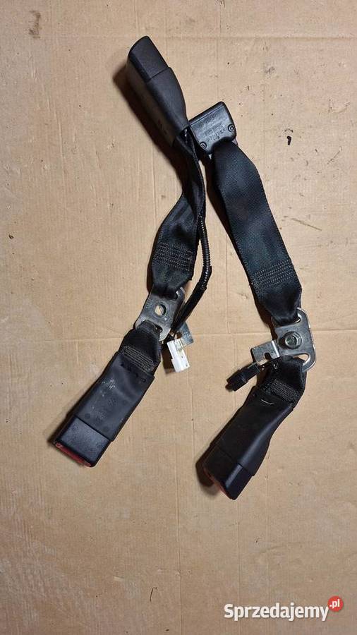 PASY BEZPIECZEŃSTWA KOMPLET TYŁ TOYOTA YARIS III osobowe