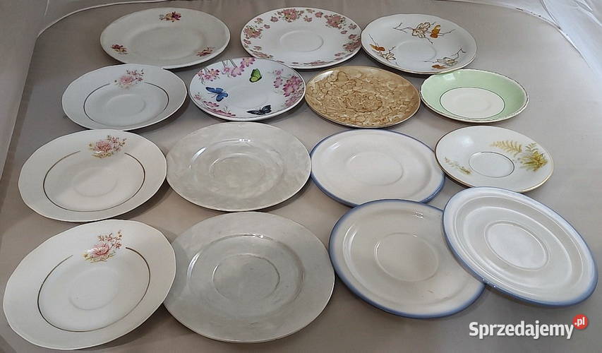 Talerzyki porcelanowe 15 sztuk mazowieckie