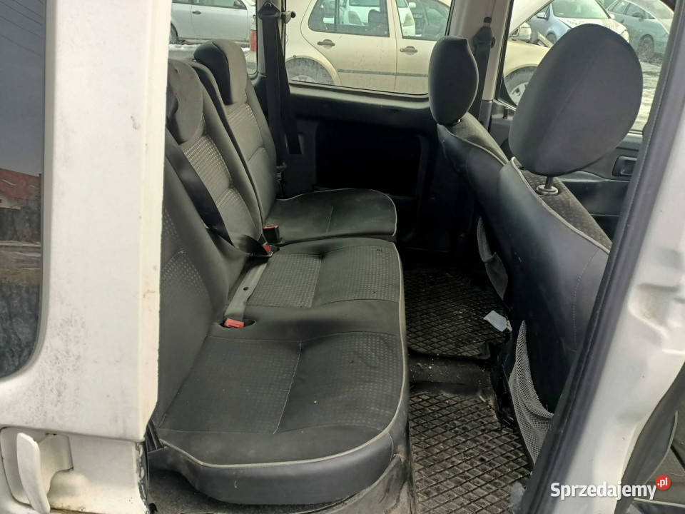 Peugeot Partner Peugeot Partner 19D 7004r I Rok produkcji 2004 małopolskie Tarnów sprzedam