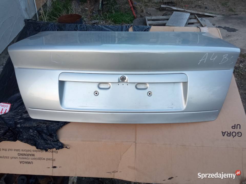 Tylna klapa bagażnika Audi A4 B5 sedan Posługowo sprzedam