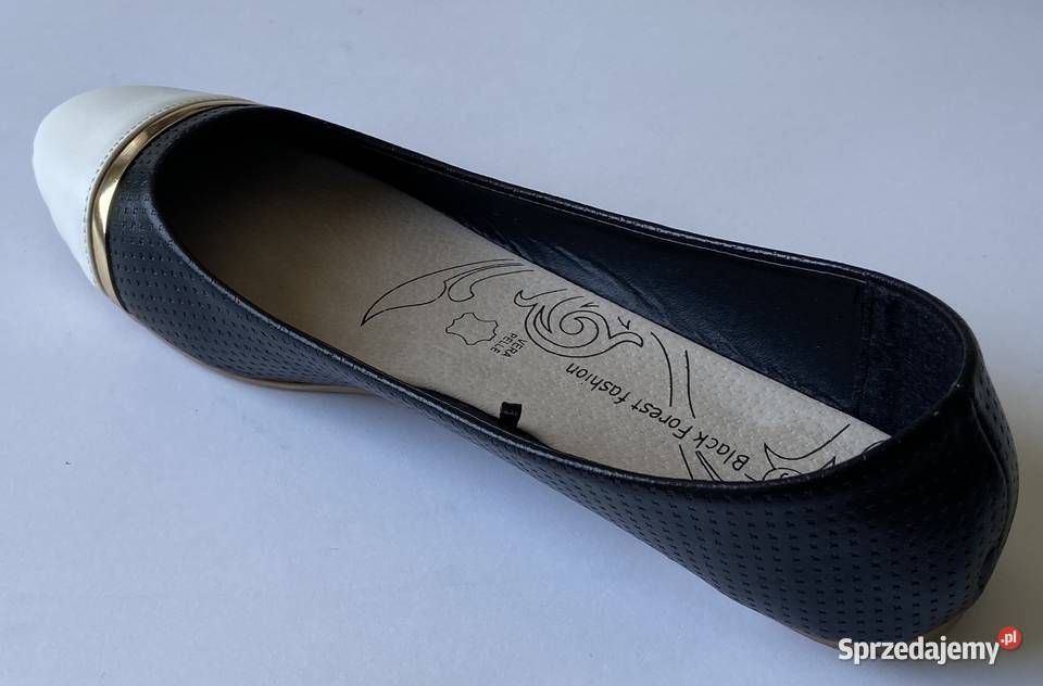 Czarne baleriny z białym czubkiem skórzana