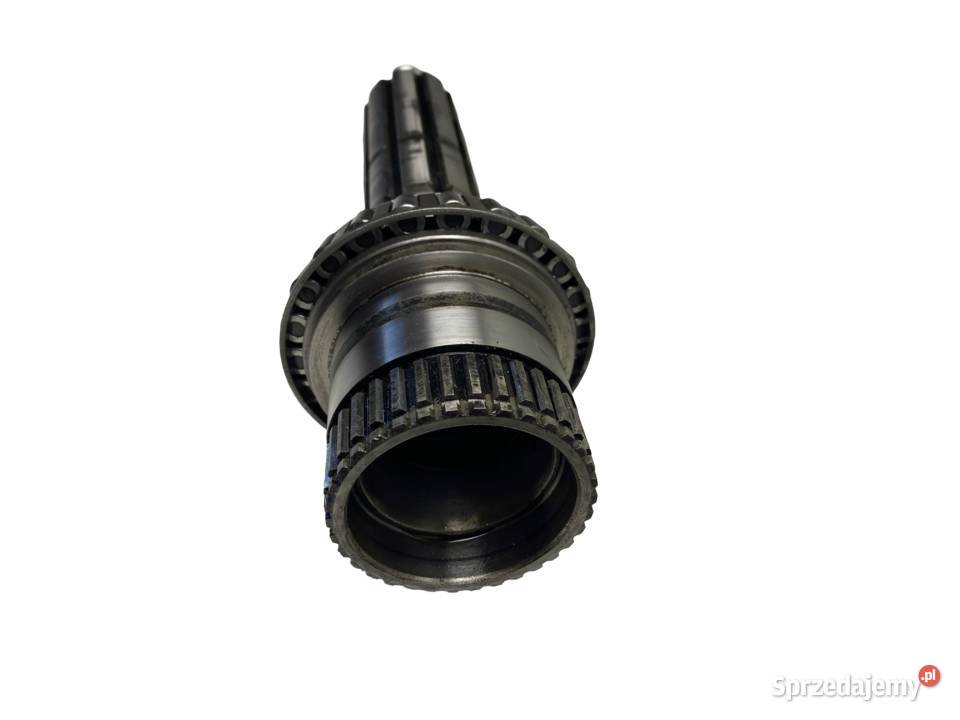 WAŁEK SKRZYNI BIEGÓW 6005028897 3797003M2 CLAAS