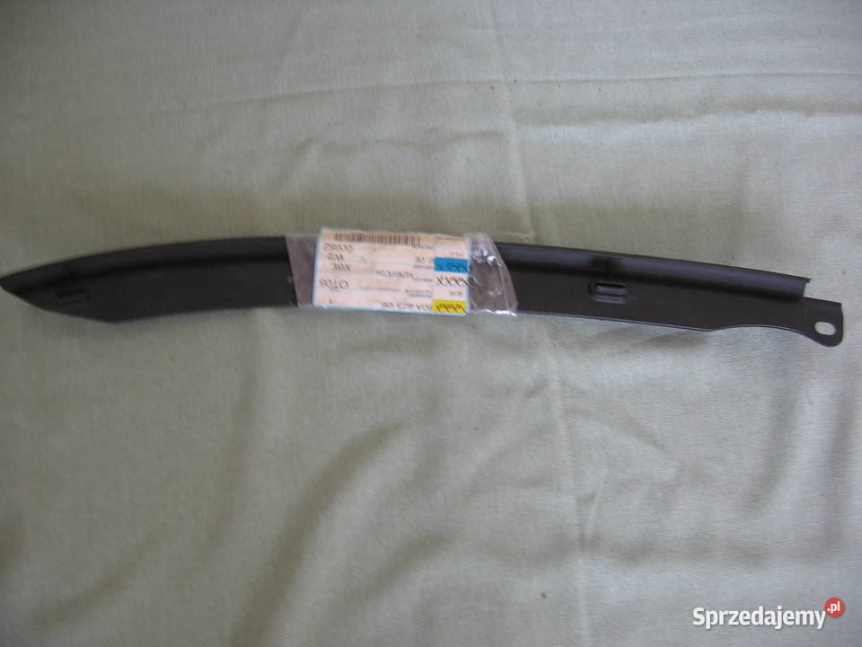 80A823126 AUDI Q5 Listwa maski prawa Nowa Maski Warszawa