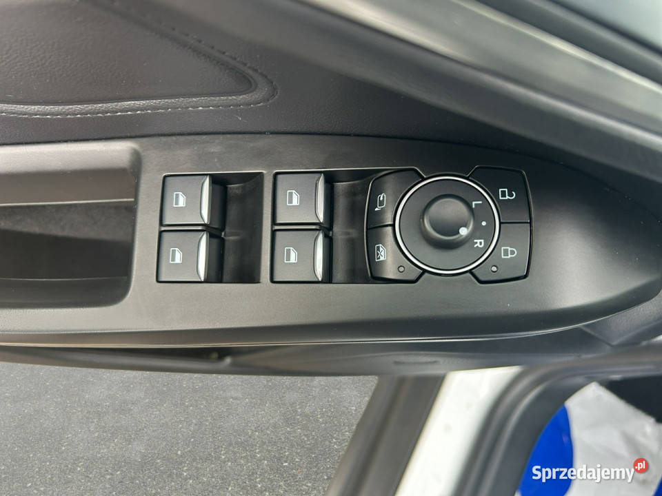 Ford Focus 10 EcoBoost mHEV Titanium X Z benzyna Warszawa