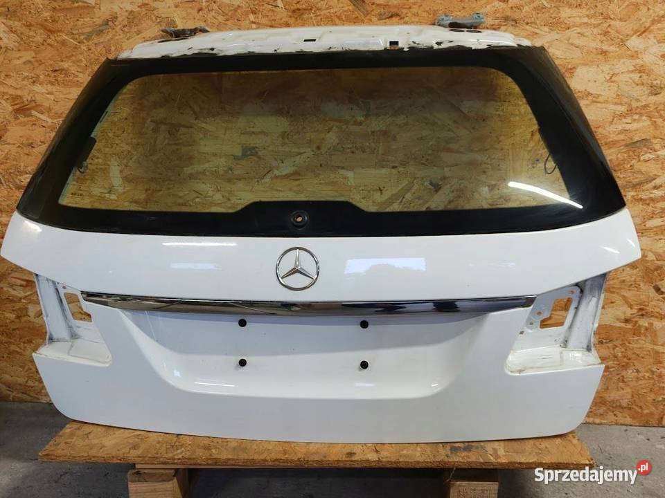 Klapa Bagażnika Mercedes W212 Lift 2015 Kombi osobowe Pleszew