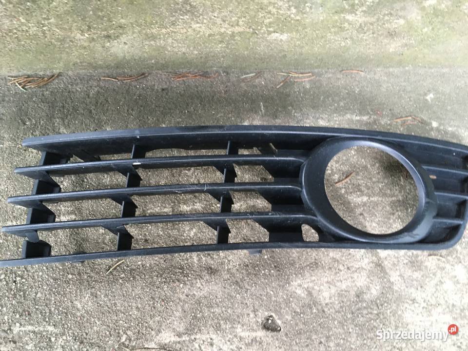 Audi A4 B6 Kratka zderzaka lewa Przytyk