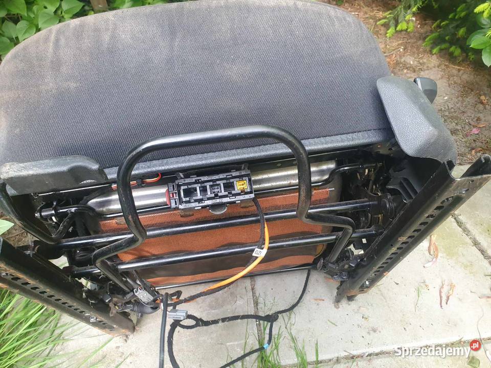 Fotel lewy kierowcy z podłokietnikiem Opel Astra Kraków