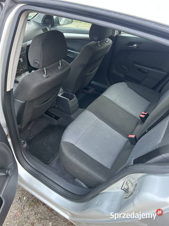 Opel Astra H 14 Benzyna 2005r świętokrzyskie Bogoria sprzedam