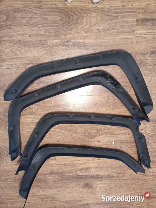 Toyota Land Cruiser BJ 70 poszerzenia nadkoli Aleksandrów Łódzki