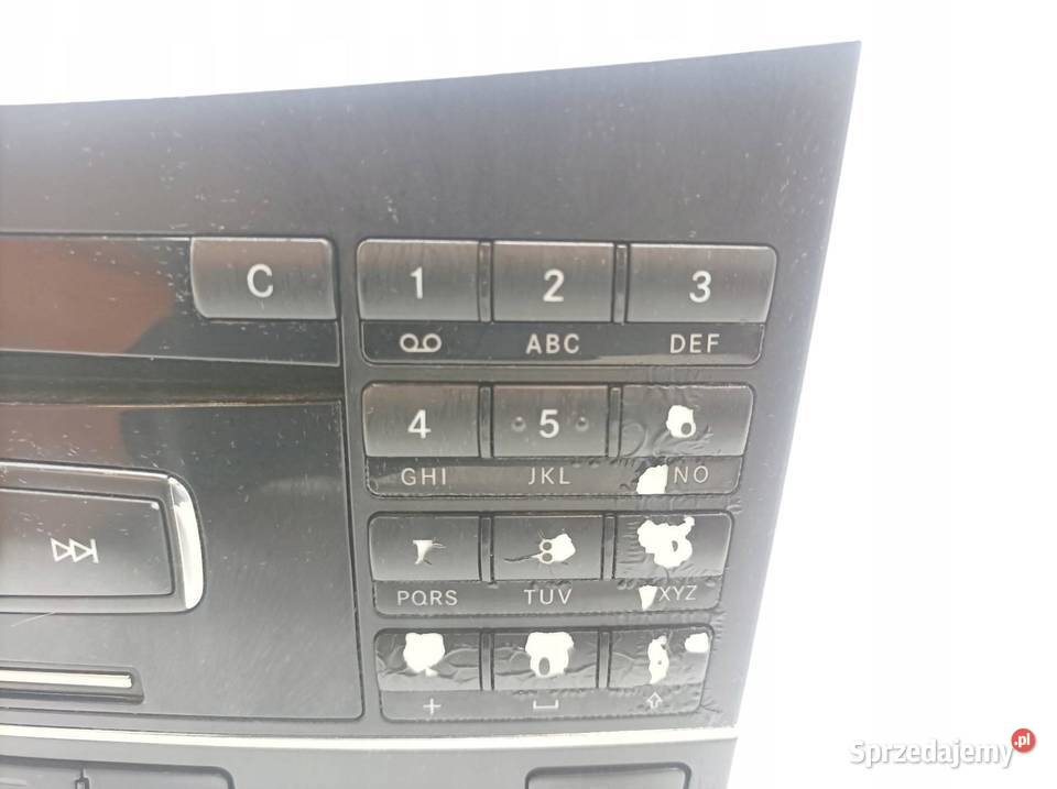 RADIO FABRYCZNE A2129062901 MercedesBenz Eklasa