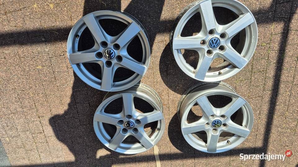 Felgi aluminiowe 5x112 R16 Vw Mędłów