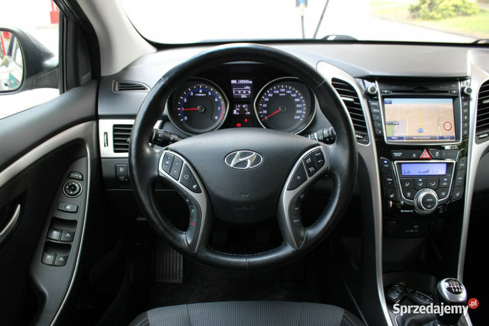 Hyundai i30 BezwypadkowyDoinwestowany bogata ASR (kontrola trakcji) i30 Gliwice