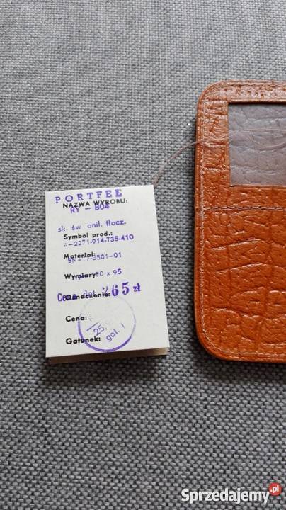 Pamiątki z PRL NOWY DAMSKI SKÓRZANY PORTFEL BEŻ