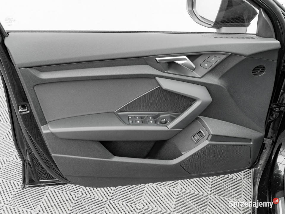 Audi A3 WD9014R 35 TFSI mHEV Advanced S tronic wielofunkcyjna kierownica Pępowo