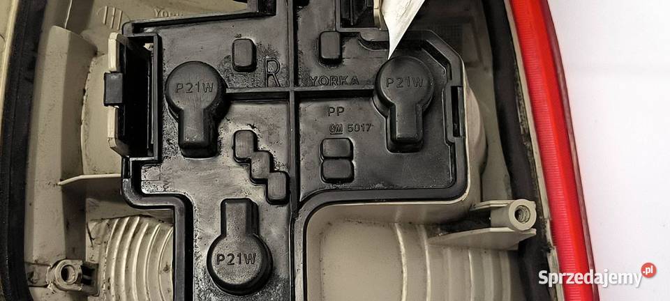 LAMPA PRAWA TYŁ OPEL CORSA B osobowe Lipno
