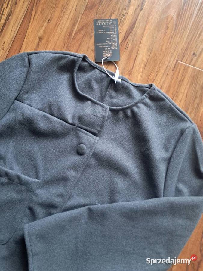 nowy żakiecikkurtka rozmiar z metki XL ale to Sandomierz