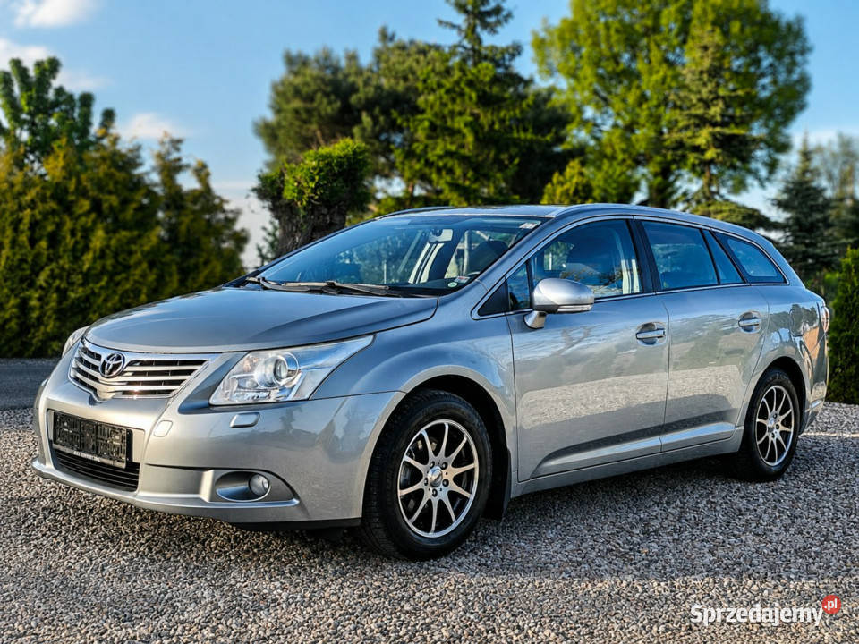 Toyota Avensis III 2009 Sadlno