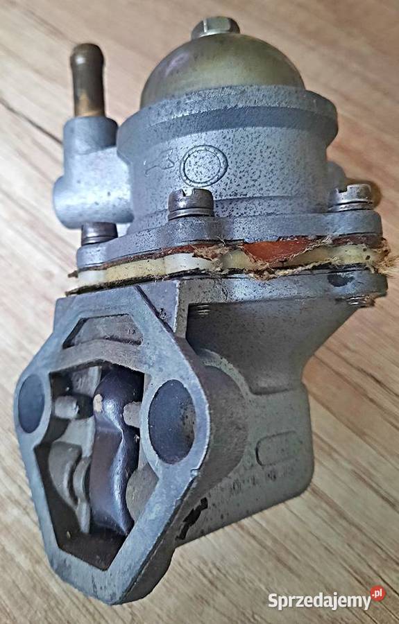 Pompa paliwa 2156 do Fiata 126 p Polmo licencja Ostrów Wielkopolski sprzedam