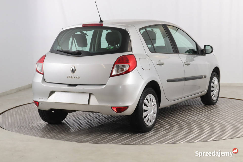 Renault Clio 12 16V Rok produkcji 2010 Clio