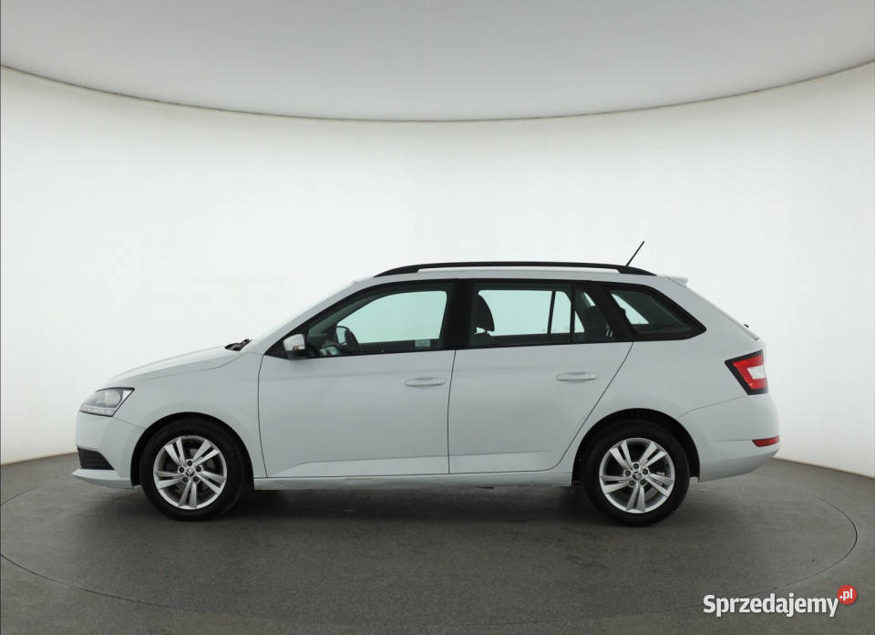 Skoda Fabia 10 TSI Samochody osobowe Piaseczno sprzedam