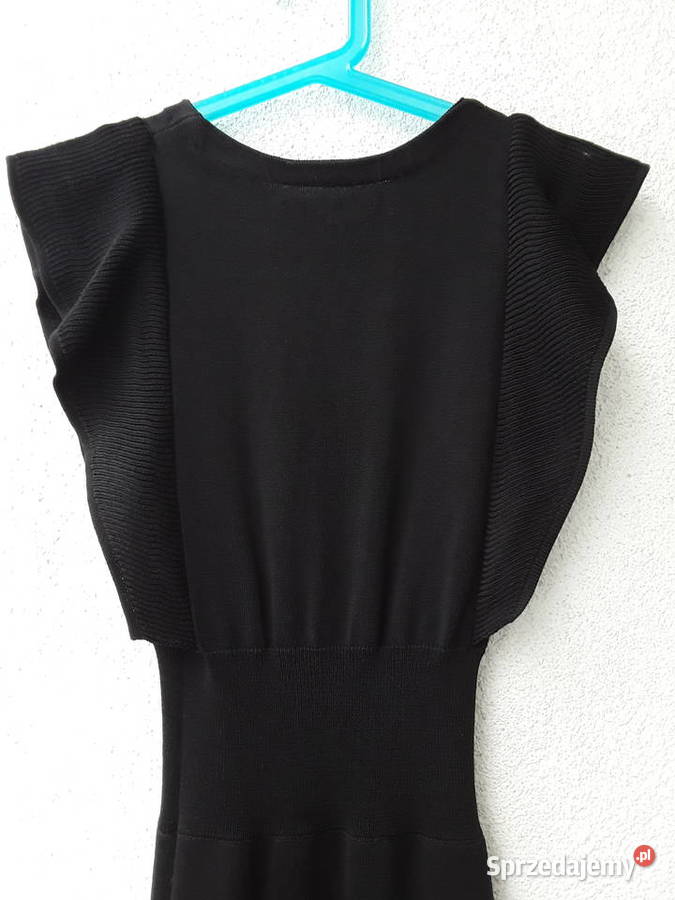 Czarna sukienka na studniówkębalevent r36 Zara sprzedam