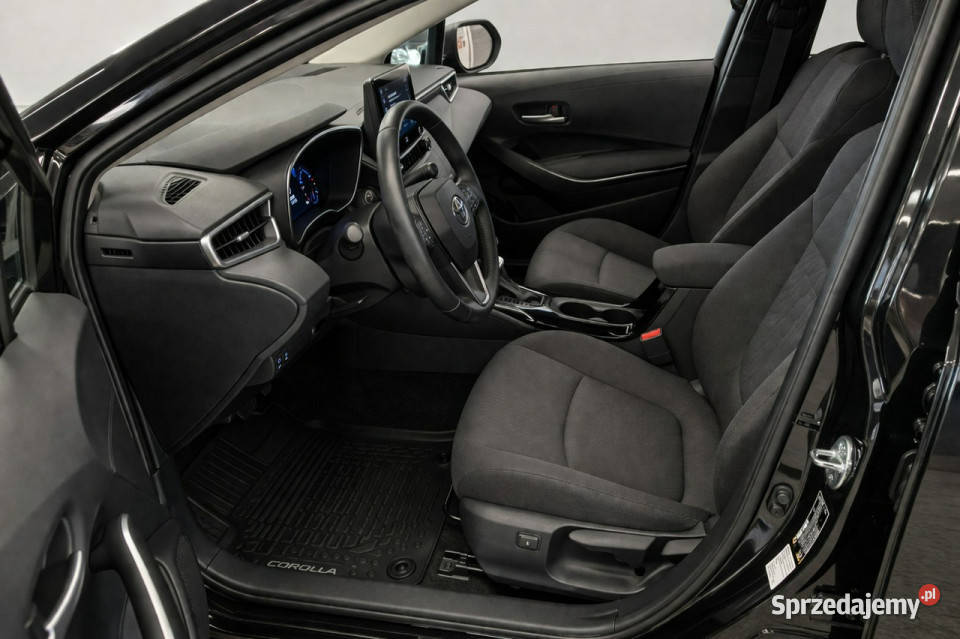Toyota Corolla 22 Salon Polska 18 HYBRID 1wł z 1798cm3 Białystok sprzedam