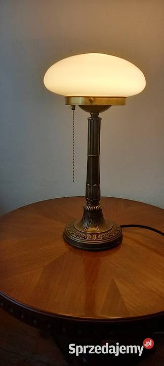 Bogato zdobiona mosiężna lampa w stylu Art Deco Skierniewice