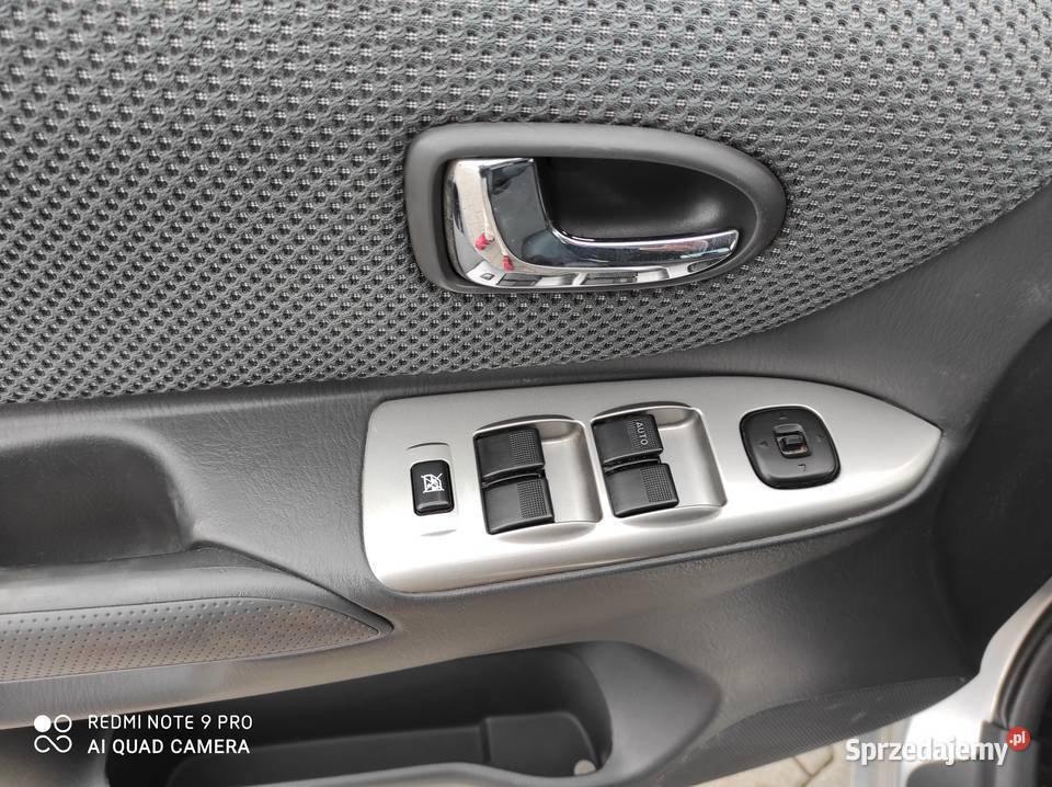 Ładna Mazda Premacy bez korozji 7 osobowa