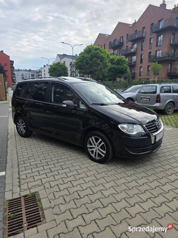 VOLKSWAGEN TOURAN HIGHLINE Chodzież