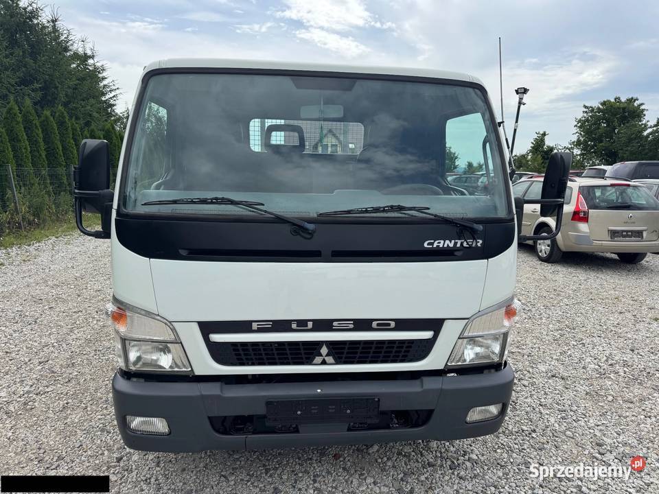 Mitsubishi Canter skrzyniowy 30 diesel 150 2010r Jawor