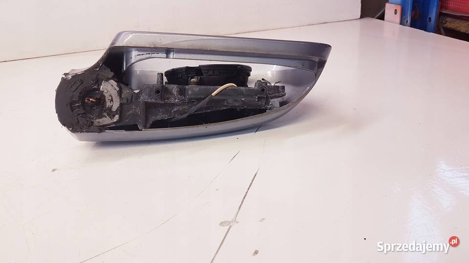 MECHANIZM OBUDOWA LUSTERKA AUDI A3 8P 8P1858532F osobowe Przystajń