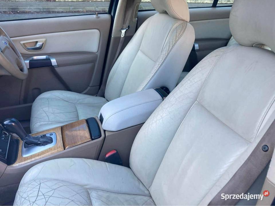 Angliki Volvo XC90 4x4 Automat 7 Osobowy 24d hak pomorskie Człuchów