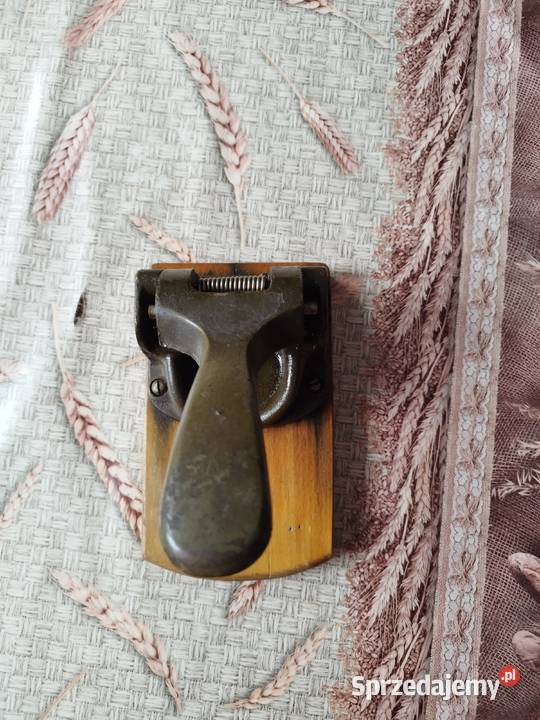 Stary duży dziurkacz biorowy Słubice