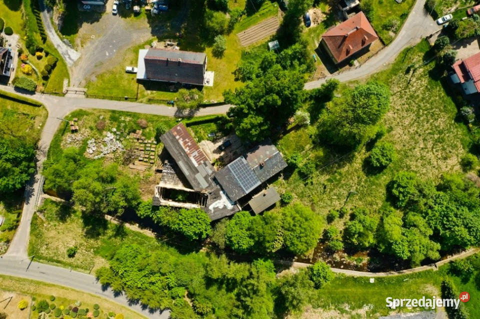 Zabytkowy młyn rzeką 1800 m historii Stara Kamienica