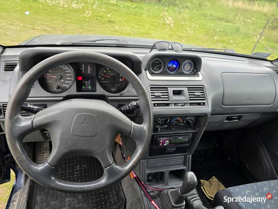 Mitsubishi Pajero II 35 v6 super select Rok produkcji 2001 Strzegom