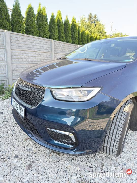 Chrysler Pacifica Touring 2022 36 V6 8 osób Motoryzacja